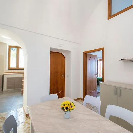 Casa Rosaria بيت للعطل *